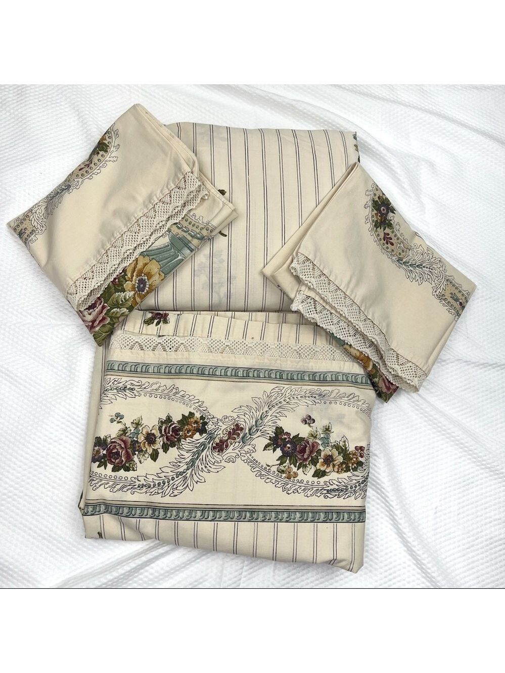 GUC-80S Vntg Louis Nichole Complete Full Set Sheets/Shams Floral,Victorian, Lace - Picture 2 of 14